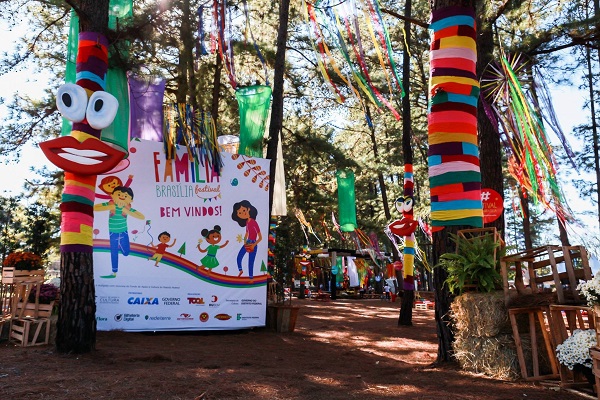 Festival Família Brasília & Sementes Cem no parque!